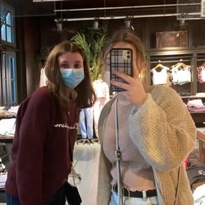 Meet your Posher, Abby